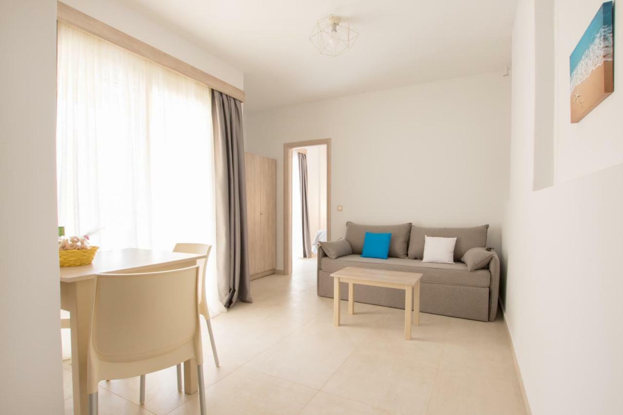 Porfyris Studios And Apartments Karpathos Town  Exterior photo