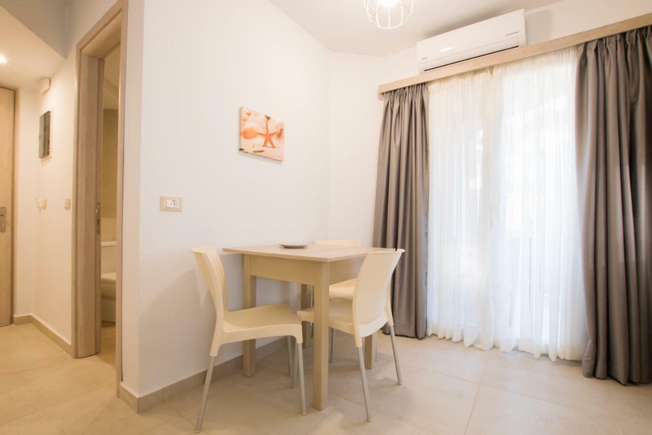 Porfyris Studios And Apartments Karpathos Town  Exterior photo